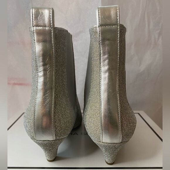 Tabitha Simmons Silver Chelsea Boots NIB $845 Retail Designer Statement 37.5 7.5 - Picture 8 of 15